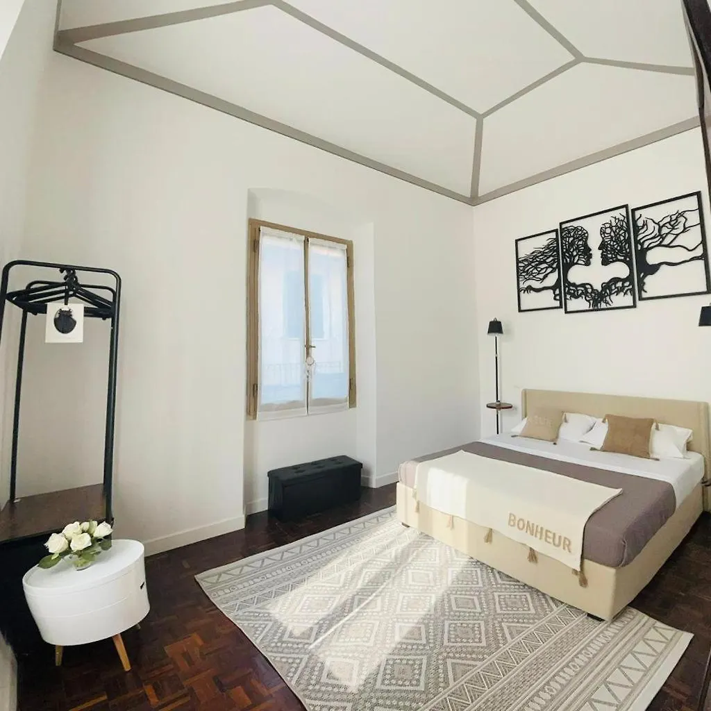 Chic & Renovated- Prime Location - 4 Min Walk To Seaside Apartment Rapallo