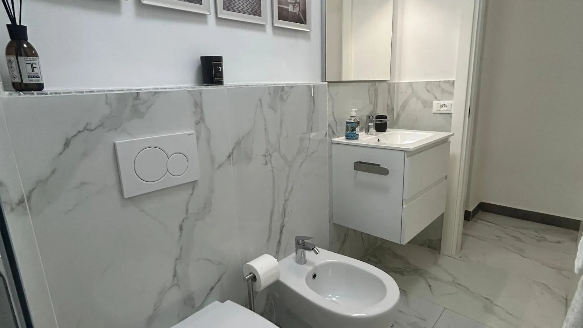 Chic & Renovated- Prime Location - 4 Min Walk To Seaside Apartment Rapallo